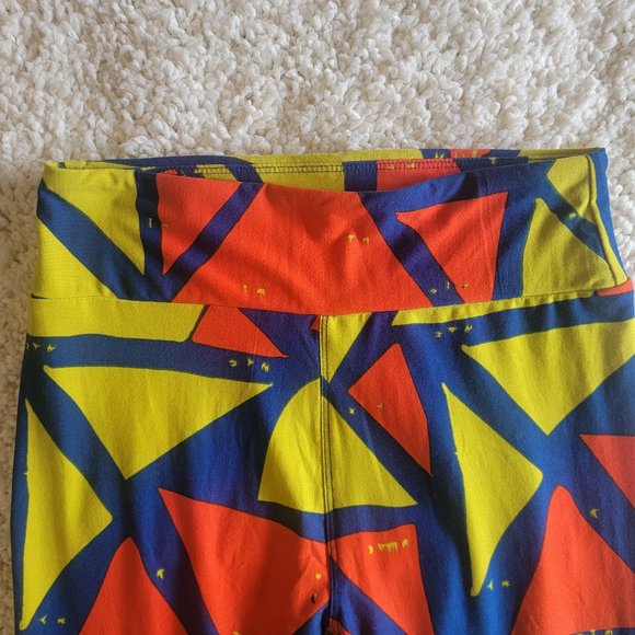 LuLaRoe Leggins. One Size. Geometric Print. - Picture 8 of 9